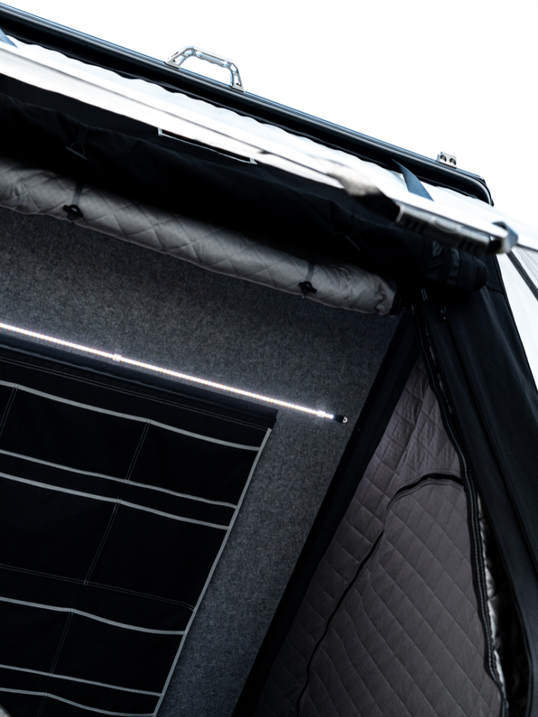 LUXE Hard Shell Rooftop Tent