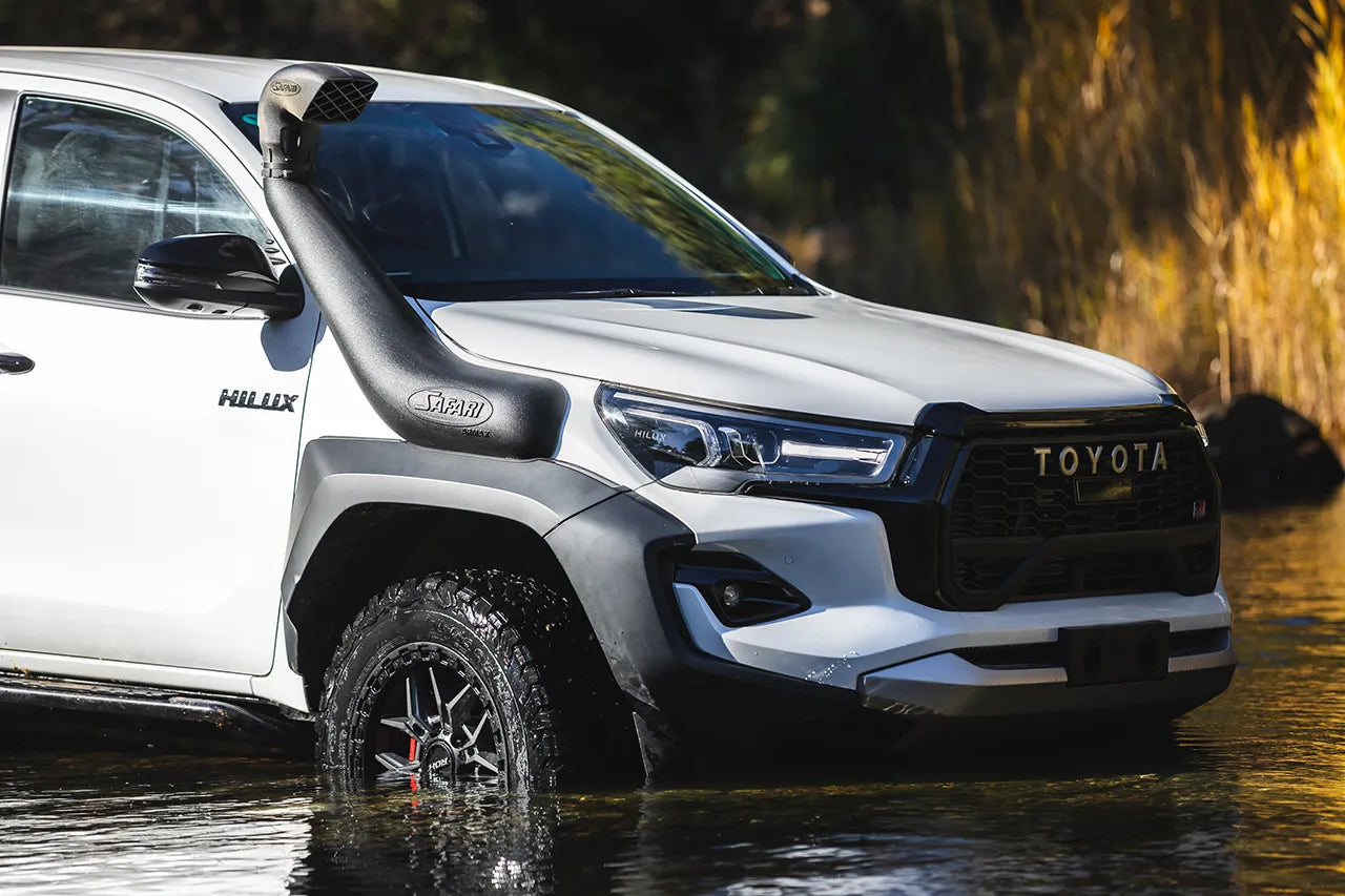 Safari ARMAX Snorkel suit 15+ N80 Hilux Widebody