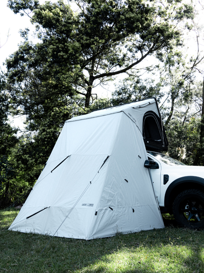 D-LUXE Hard Shell Rooftop Tent