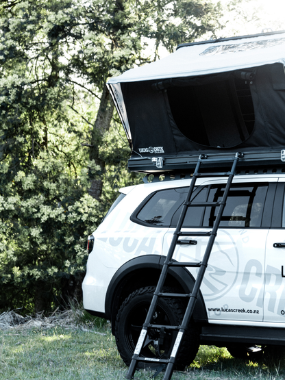 D-LUXE Hard Shell Rooftop Tent