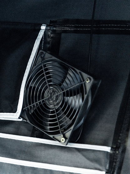 12v 3 speed ventilation fan helps reduce condensation as you sleep 